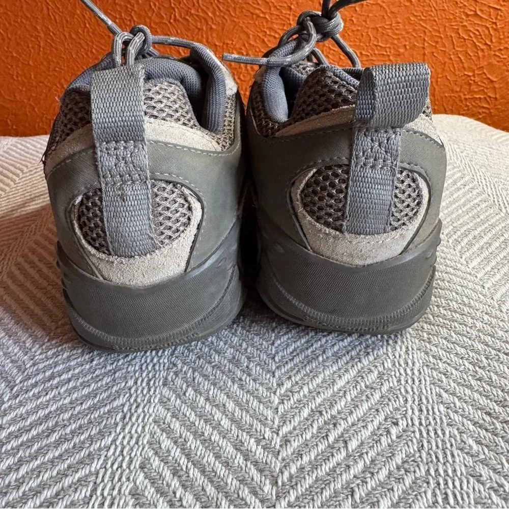 Merrell‎ Women's Yokota 2 Waterproof Hiking Shoes, Dust, Size 8